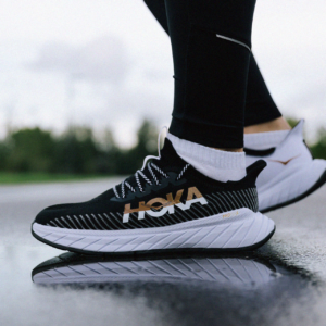 HOKA ONE ONE CARBON X 3