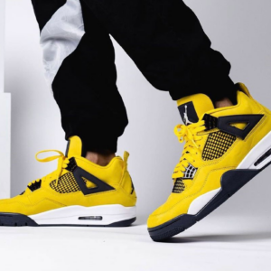AIR JORDAN 4 LIGHTNING (2021)
